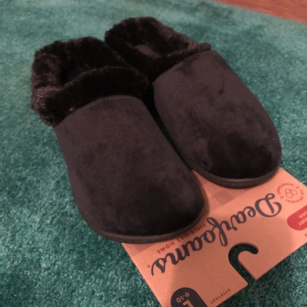 Memory foam slippers